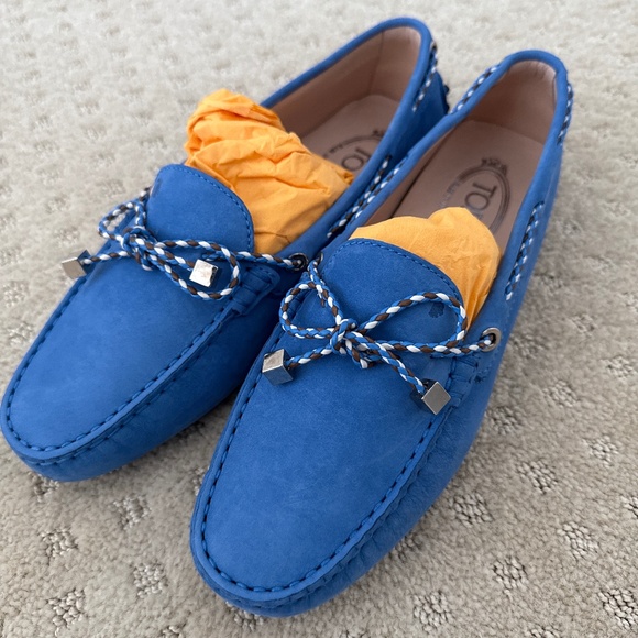 Tod’s Gommino Driving Shoes - Picture 1 of 5